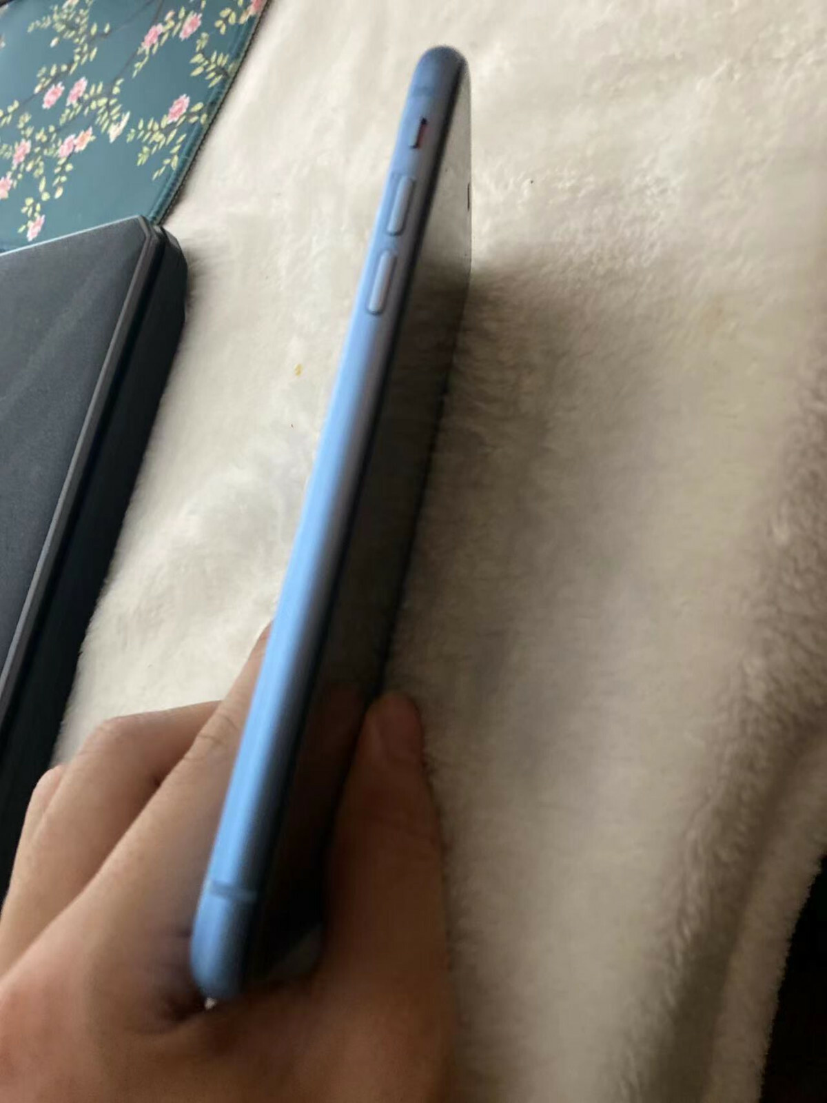 Apple iPhone XR – 64GB – Blue (Unlocked) A1984 (CDMA + GSM)