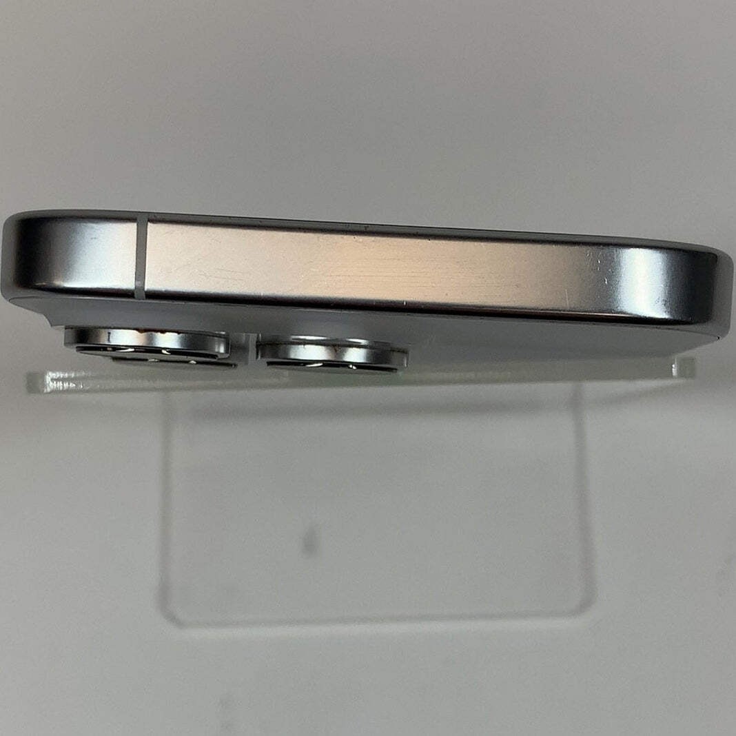 Unlocked Apple iPhone 16 Pro 1TB 26.5 White MYMR3LL/A