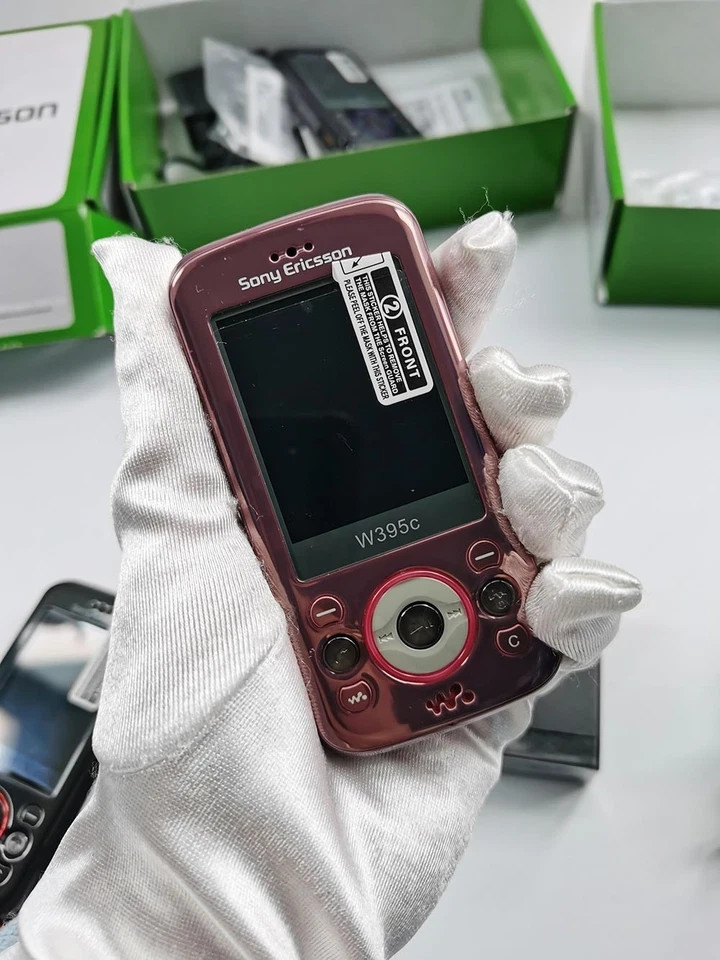 Sony Ericsson W395 2G GSM 850 / 900 / 1800 / 1900 Unlocked mobile Cellphone