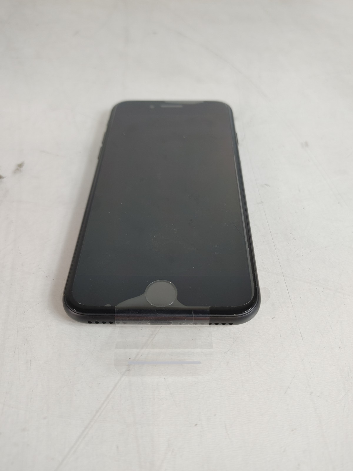 Apple iPhone 7 A1660 32 GB iOS 15.8.7 (Wi-Fi + 4G) Unlocked