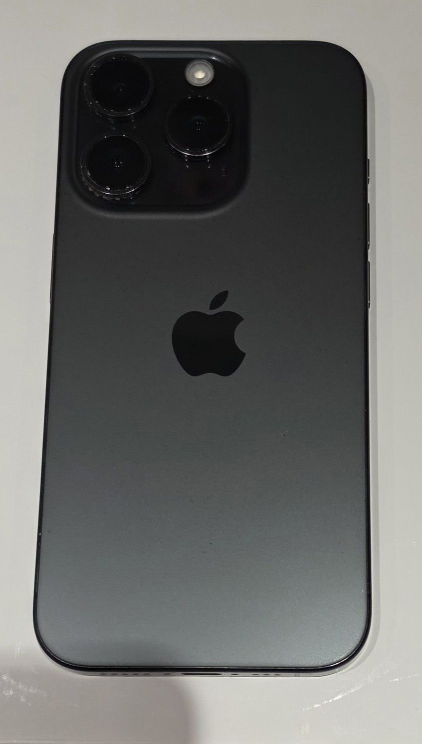 Apple Iphone 15 Pro 512GB Black Titanium Unlocked. A2848. See Pics