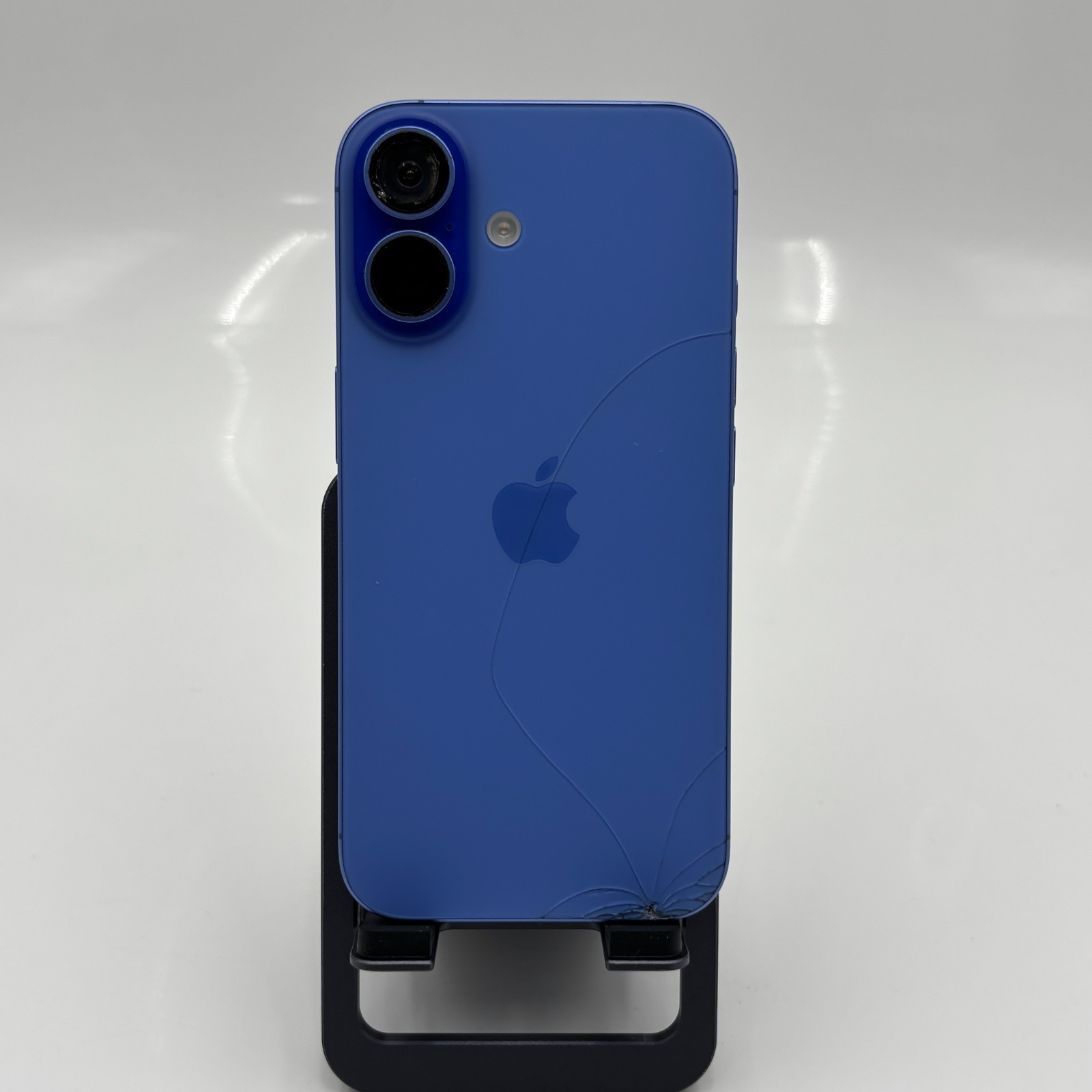 Apple iPhone 16 128GB Ultramarine AT&T Only Cracked Back For Parts Read