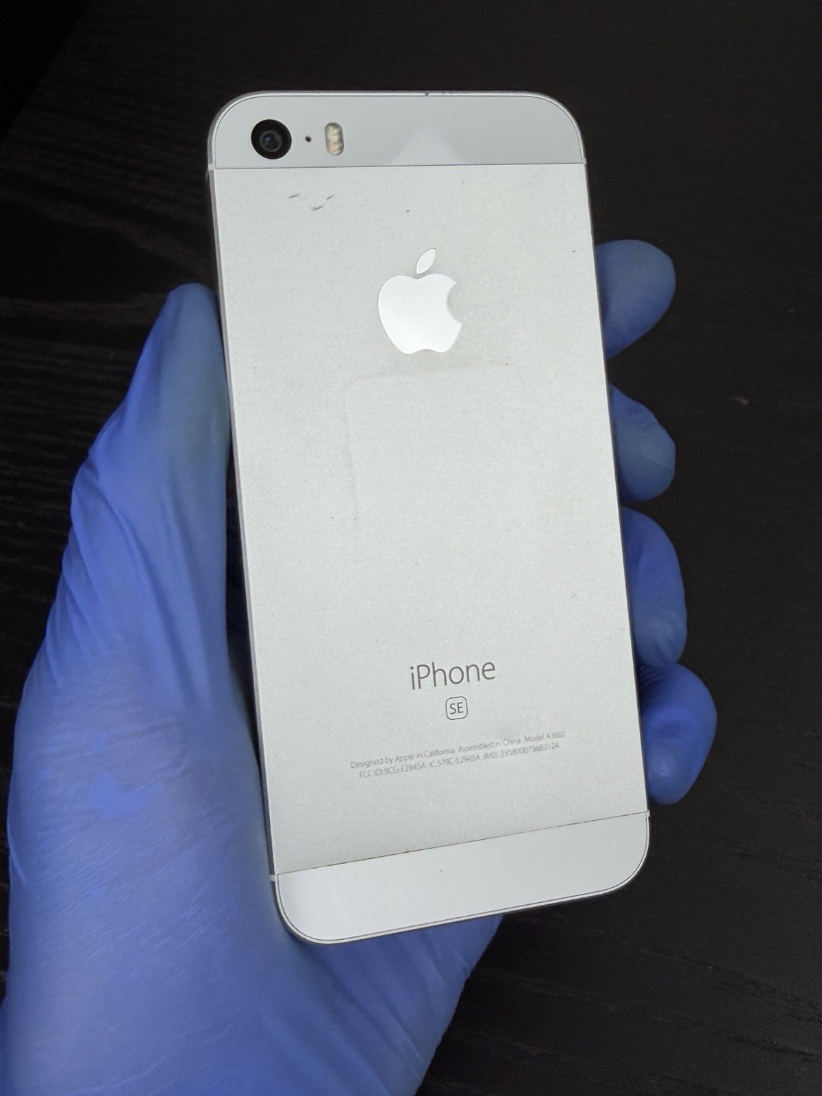 Apple iPhone SE 1st Gen. 16GB Space Gray Unlocked Battery Health 84%