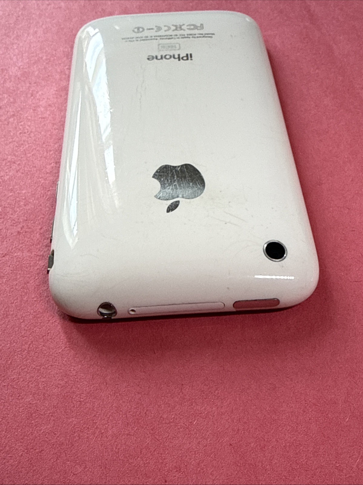 Apple iPhone 3GS 16 GB AT&T) A1303 (GSM) Collectible