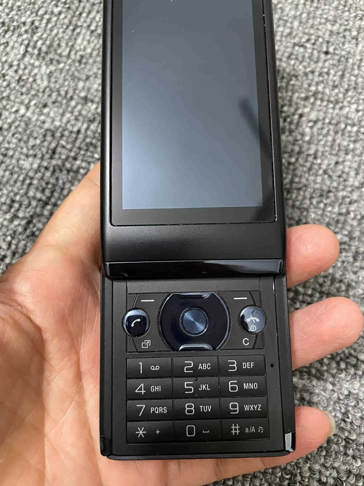 Sony Ericsson Aino U10 WIFI GPS Bluetooth 8.1MP Slider Cellphone