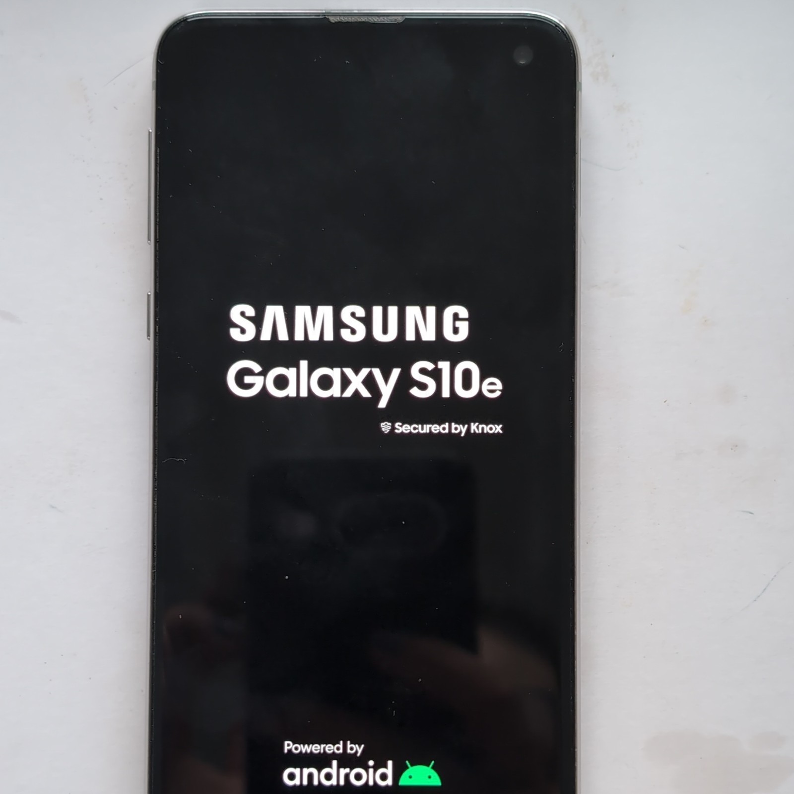 Samsung Galaxy S10e 128GB White Android 12MP Factory Unlocked/T-Mobile Used