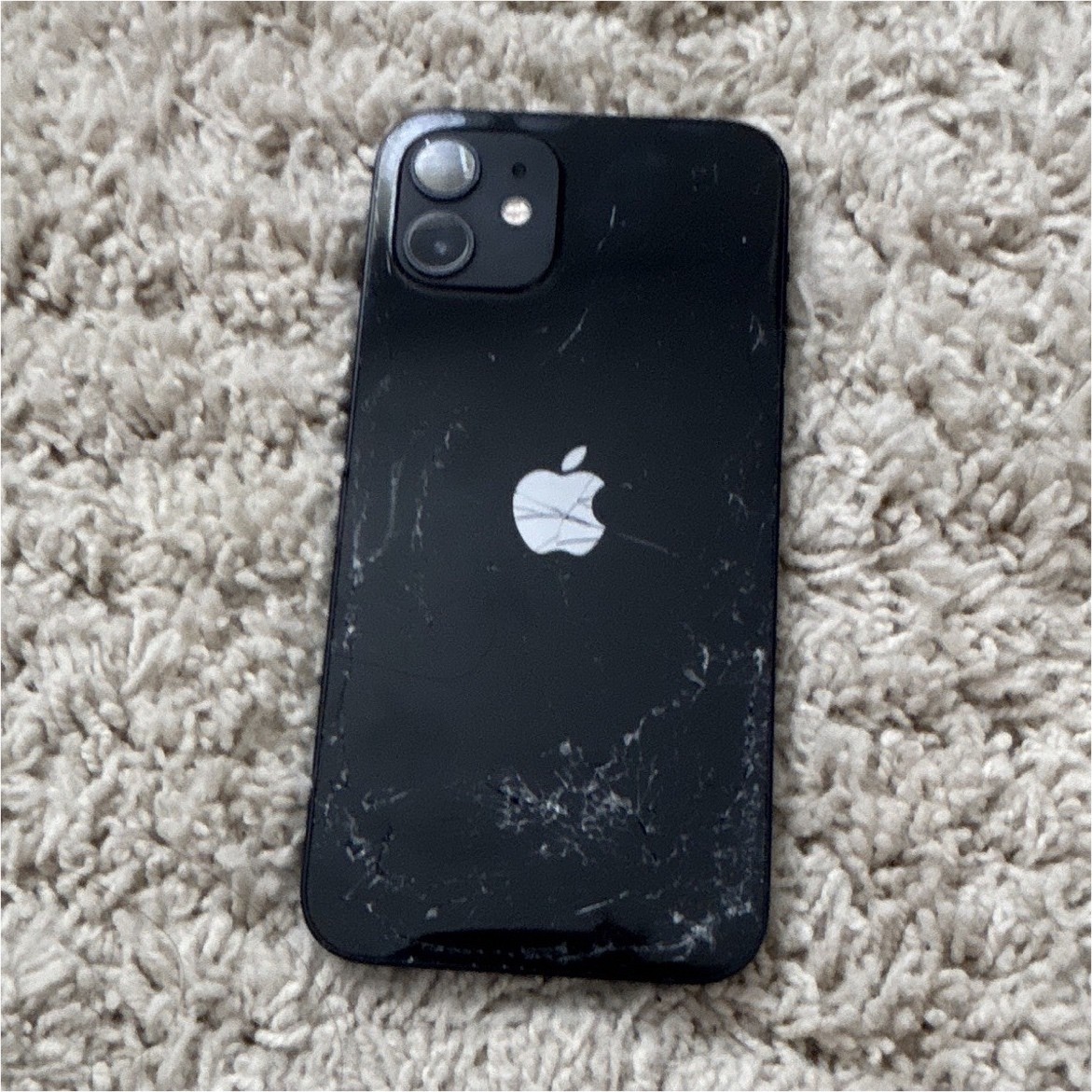 Apple iPhone 12 Black Bar Smartphone Dual Rear Camera 12MP Camera