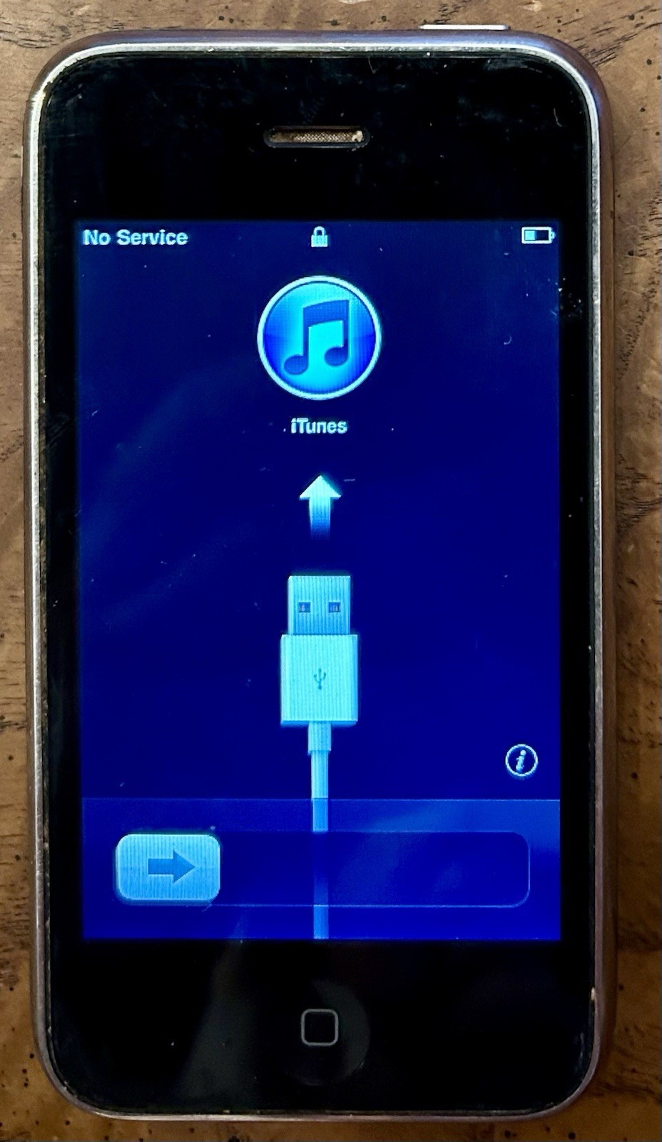 Apple iPhone 3G S 8 GB with Box