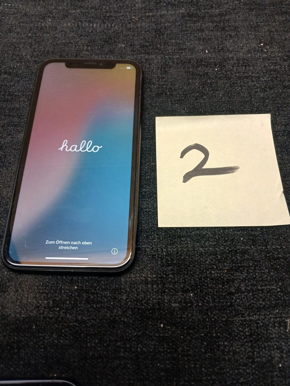 Apple A1984 iPhone XR 64 GB Black (Verizon) Battery 86% #2