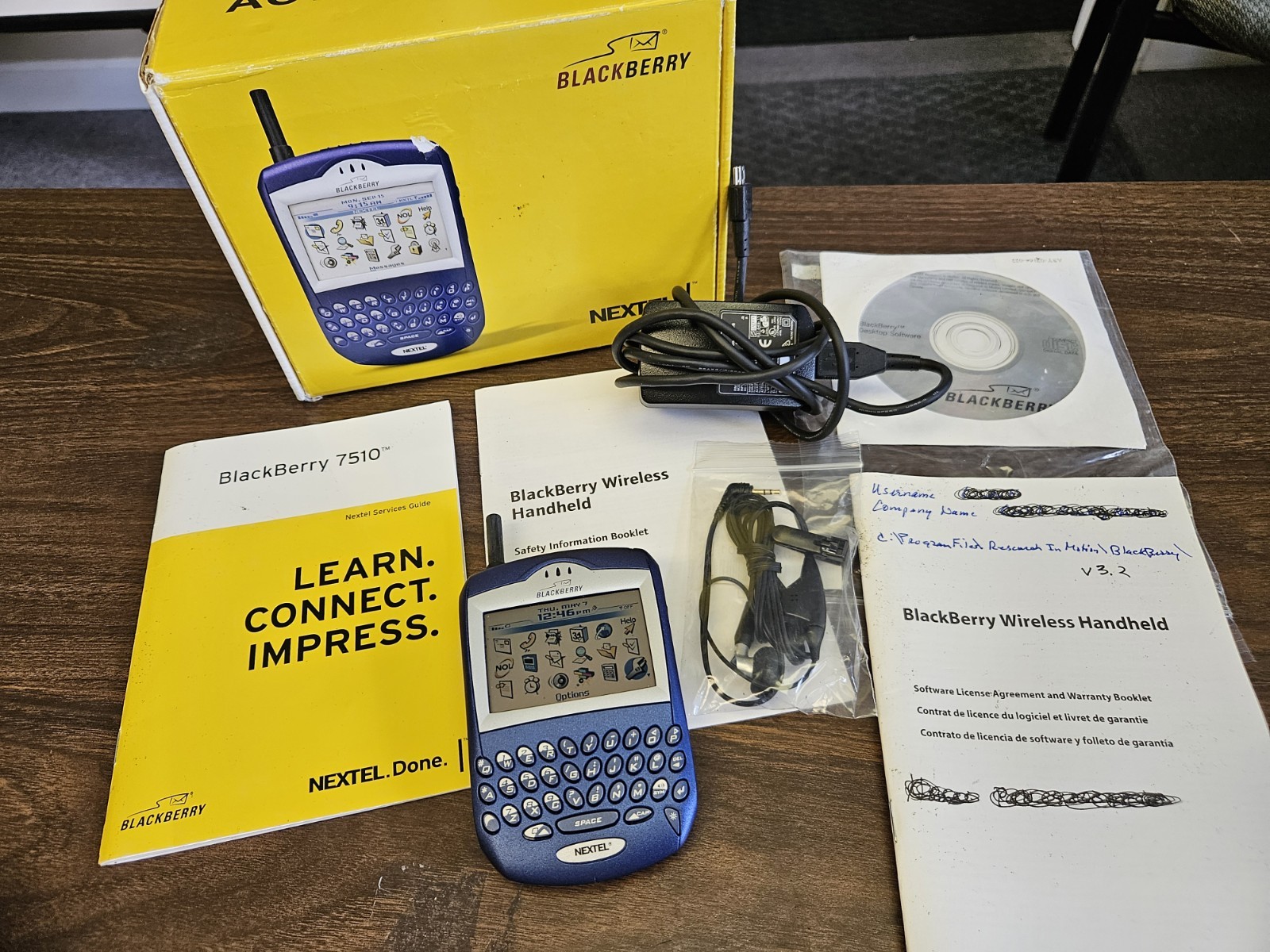 Nextel Blackberry 7510 Wireless Speaker Phone W/ Box And More EUC