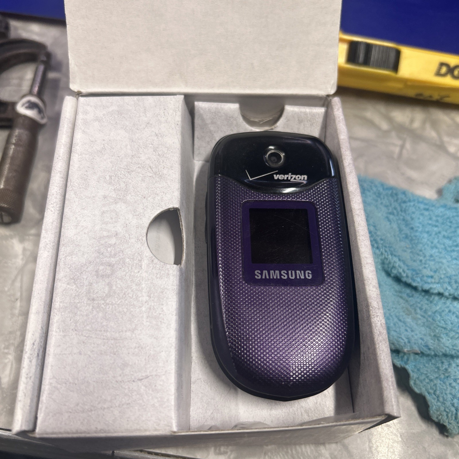 Samsung Convoy 2 SCH-U660 -256MB – (Verizon) Cellular Phone Untested !!!