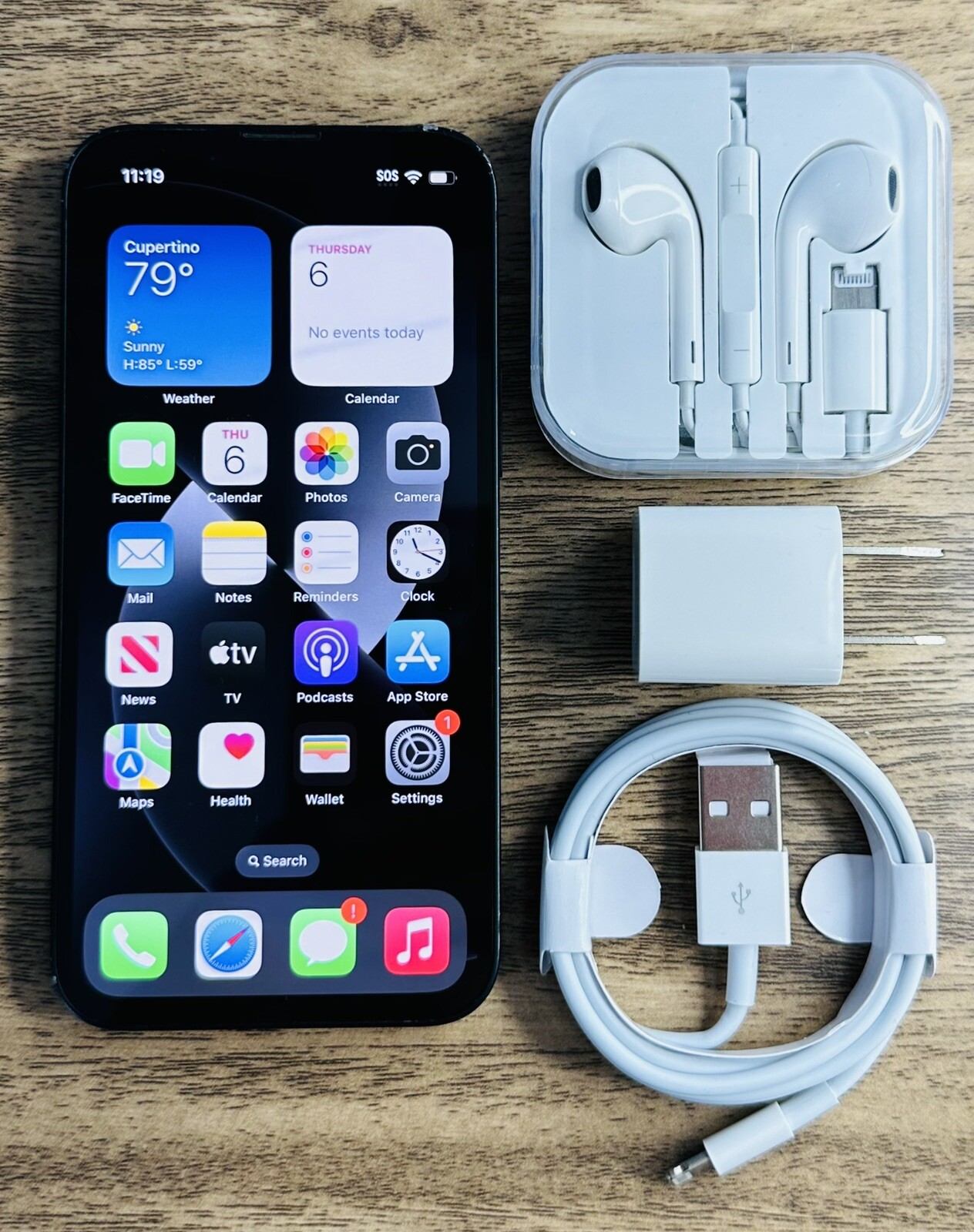 Apple iPhone 13 – 256GB – Midnight Factory Unlocked – Very Good Condition