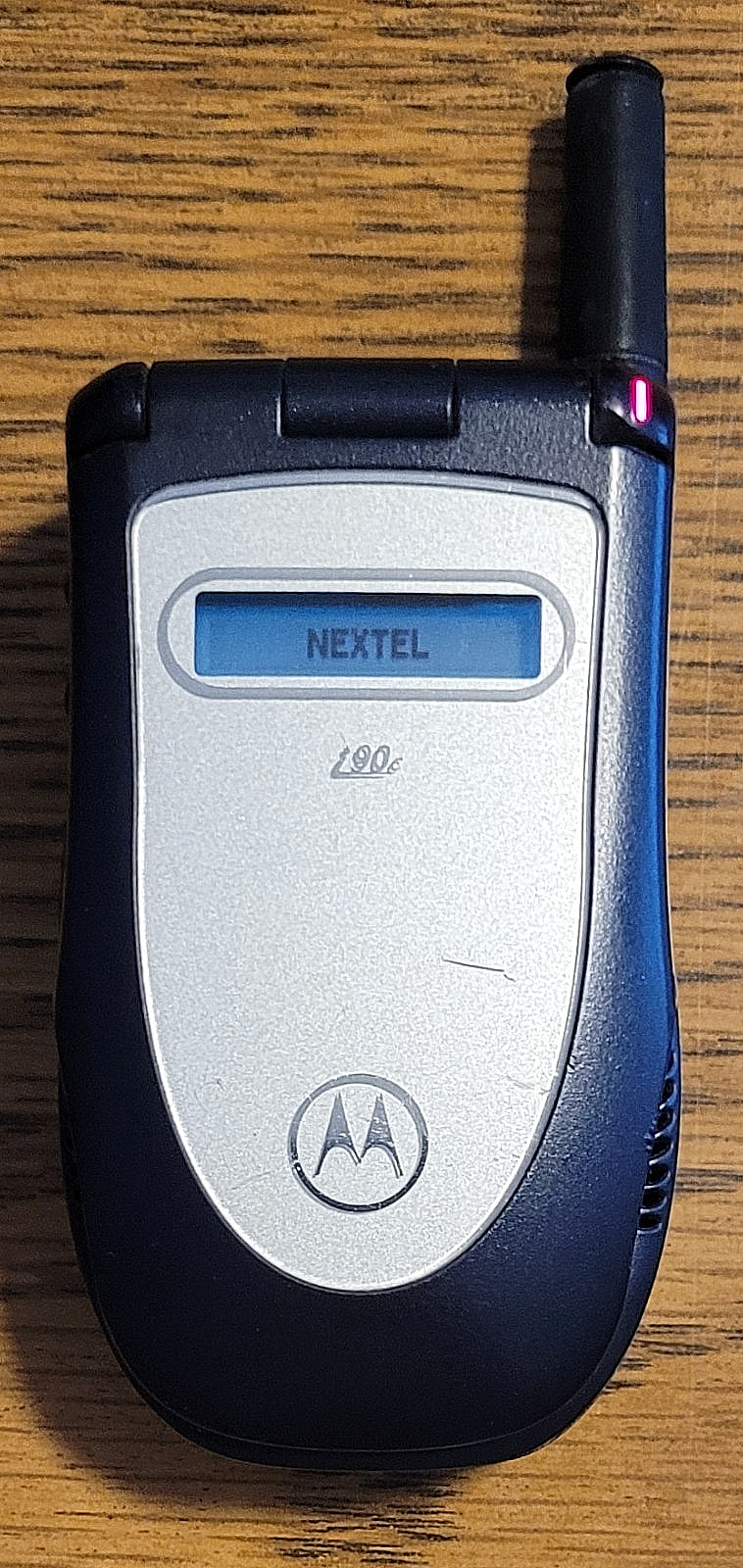 Motorola i90c – Blue and Silver ( Nextel ) iDEN PTT Flip Phone with 2 Games