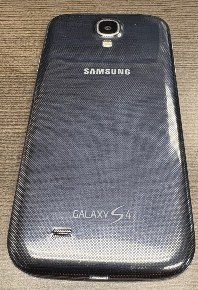 SAMSUNG GALAXY S4 Cell Phone with Camera UNTESTED