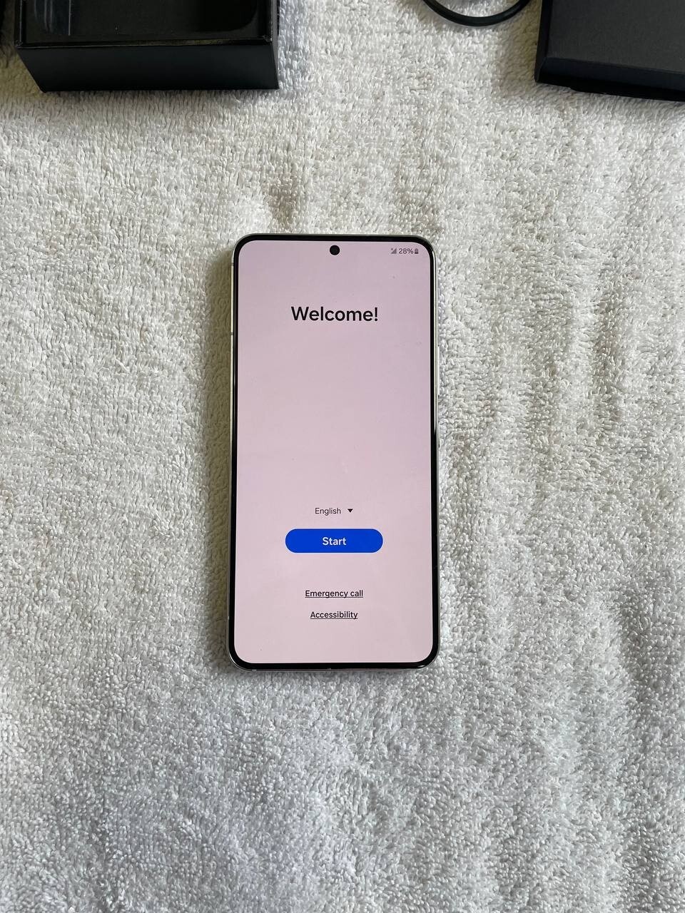 Samsung Galaxy S22 128 GB (Phantom White) Verizon Unlocked w/ Box