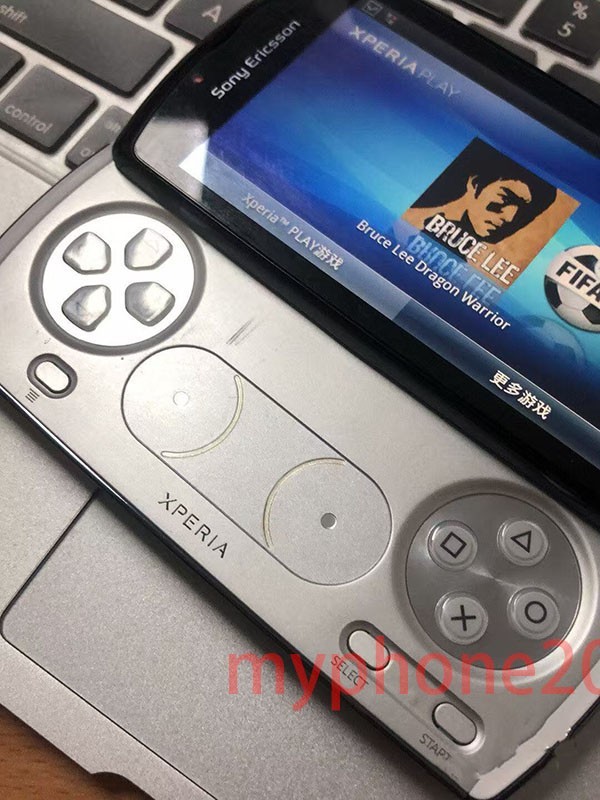 Sony Ericsson Xperia PLAY R800 R800i – (Unlocked) Slide-Out Smartphone