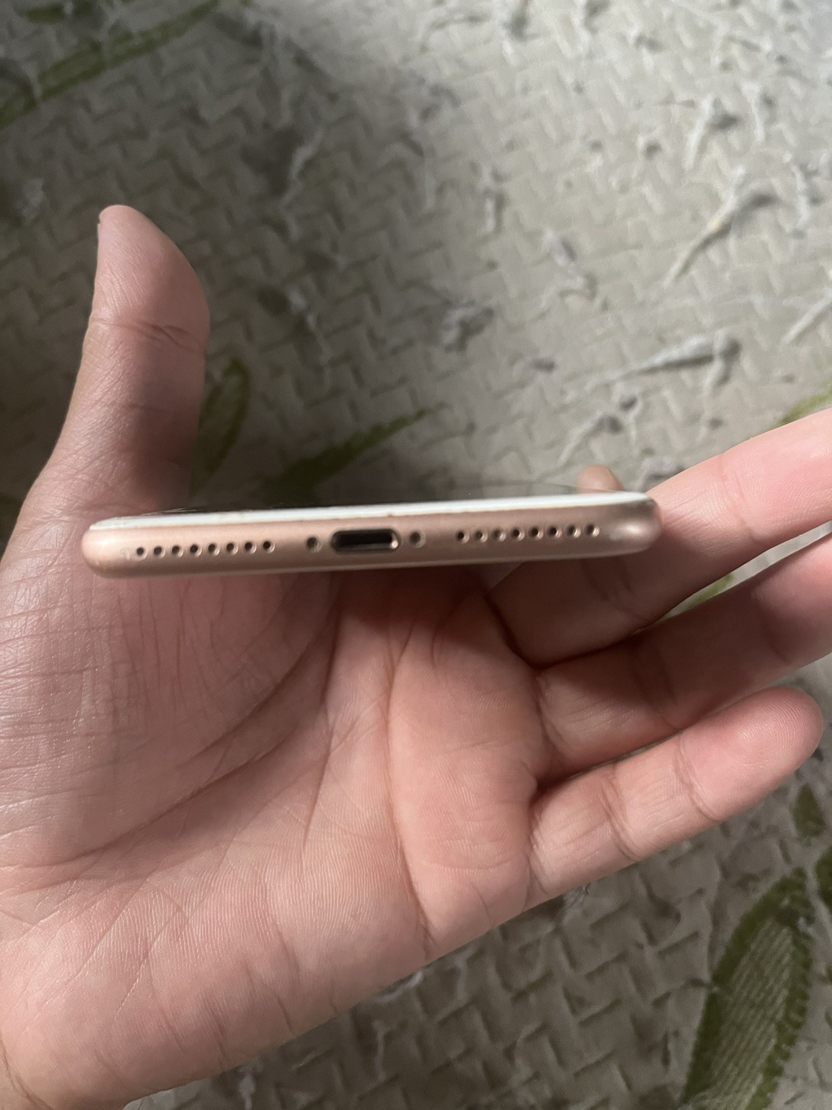 Apple iPhone 8 Plus Gold 12 MP Camera Bluetooth Wi-Fi / For Parts