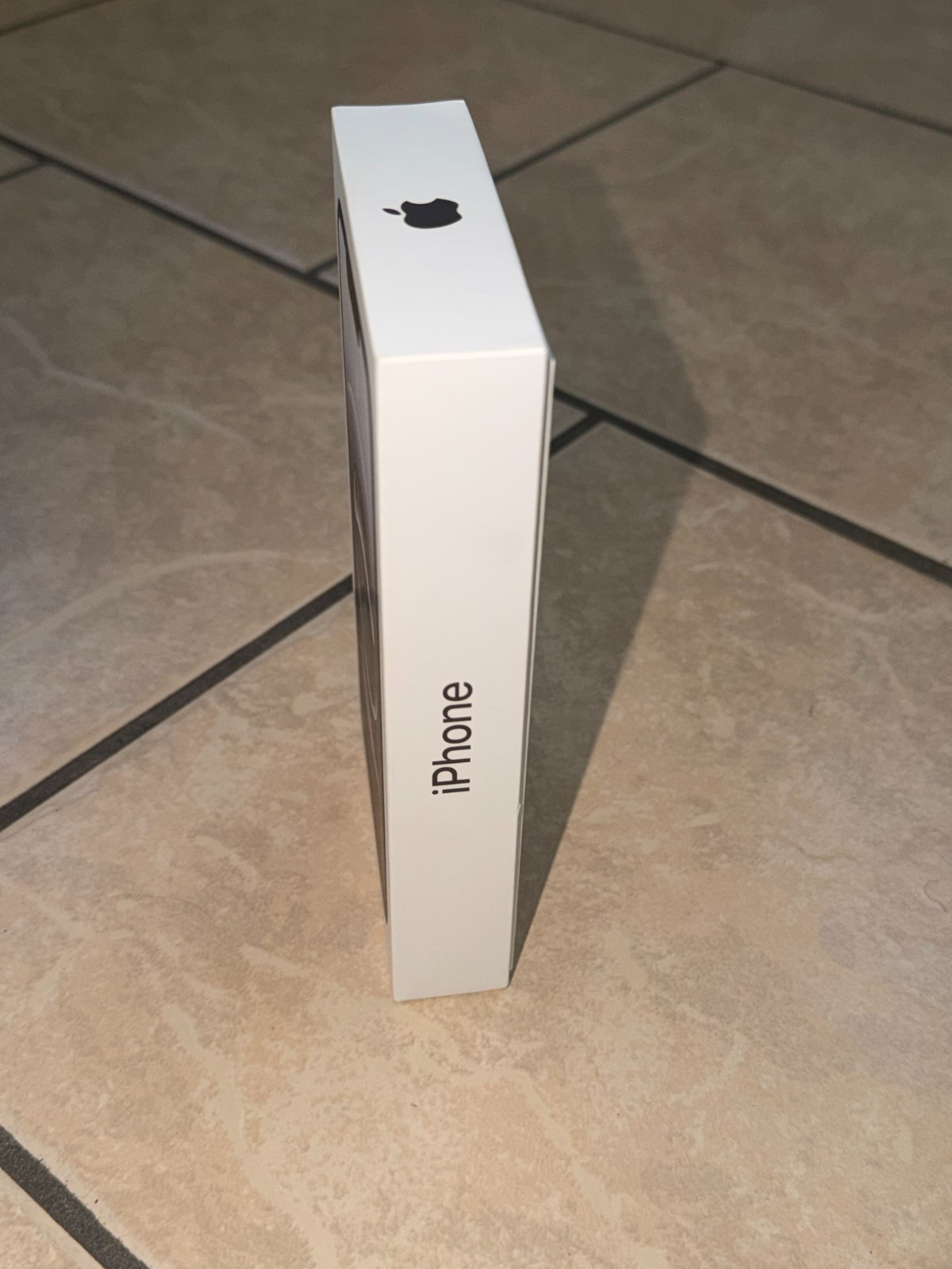 |New!| |Open box| |Apple iPhone 16e – 128GB Black – (Metro by T-Mobile only)