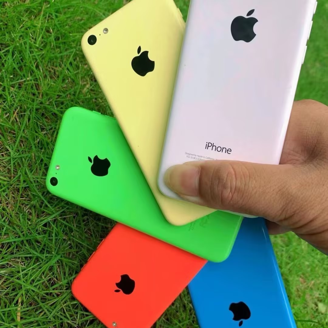 Apple iPhone 5C UNlocked 8/16/32GB BLUE/GREEN/PINK/WHITE/ YELLOW – 90% N EW