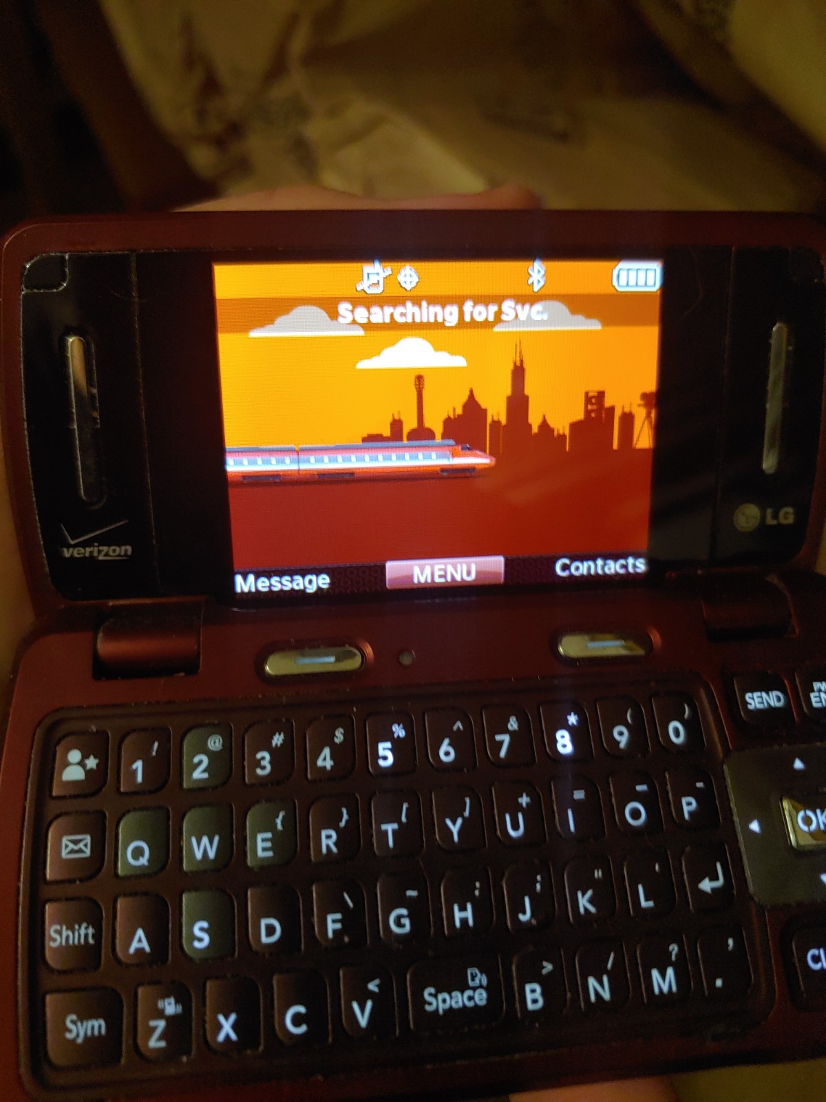 LG enV3 LG-VX9200 Verizon Wireless Maroon Flip Cell Phone w/ Chargers & Box