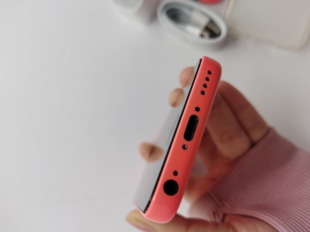 Original Apple iPhone 5c (Unlocked) NEW BATTERY – 8 GB / 16 GB / 32GB – PINK