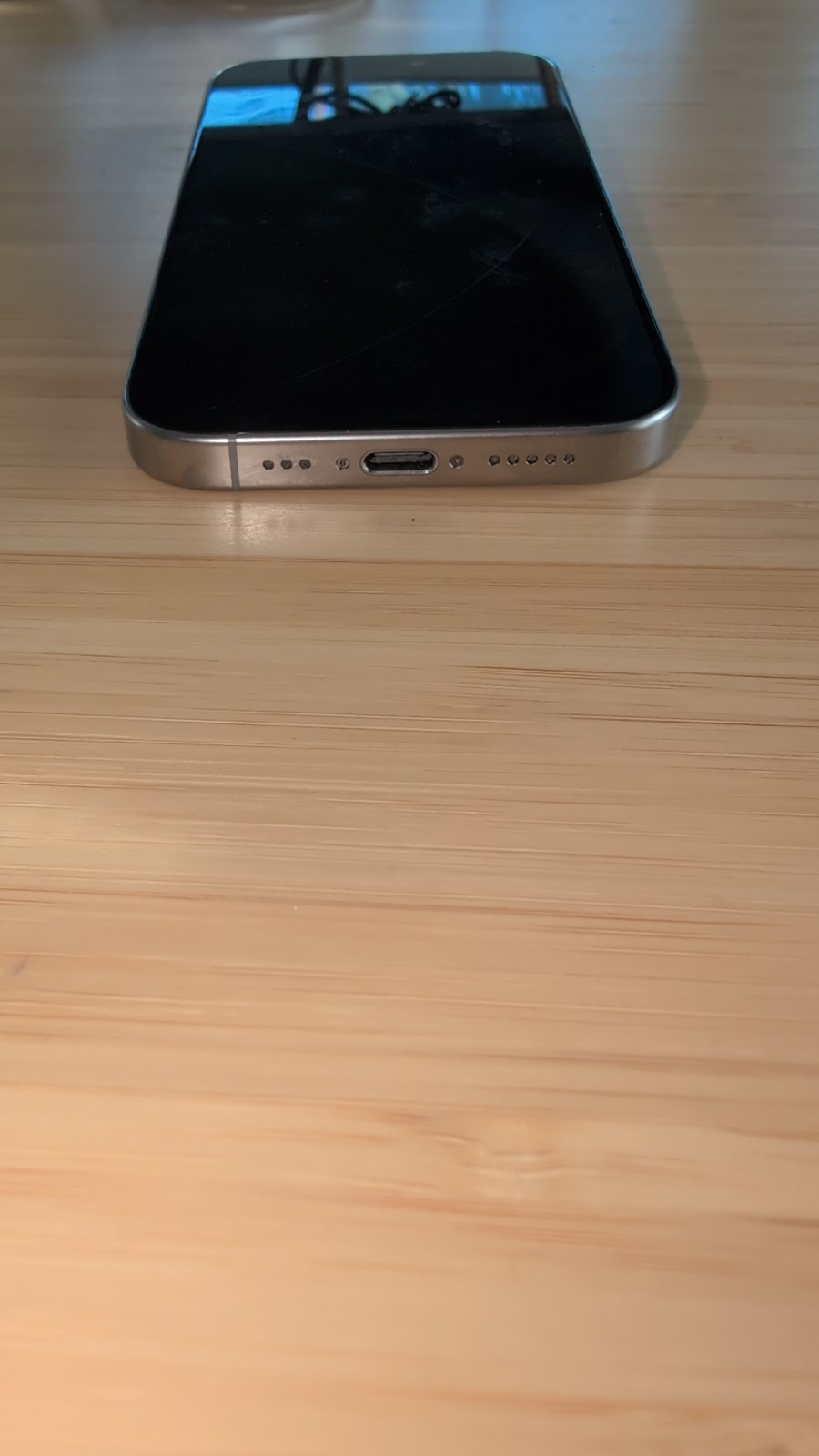 Apple iPhone 16 Pro – 256 GB – Natural Titanium (Unlocked)