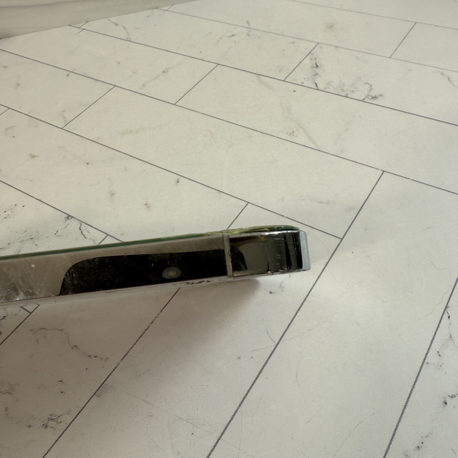iPhone 14 Pro Max 256GB Unlocked Silver A2651 Cracked Screen LCD #H249