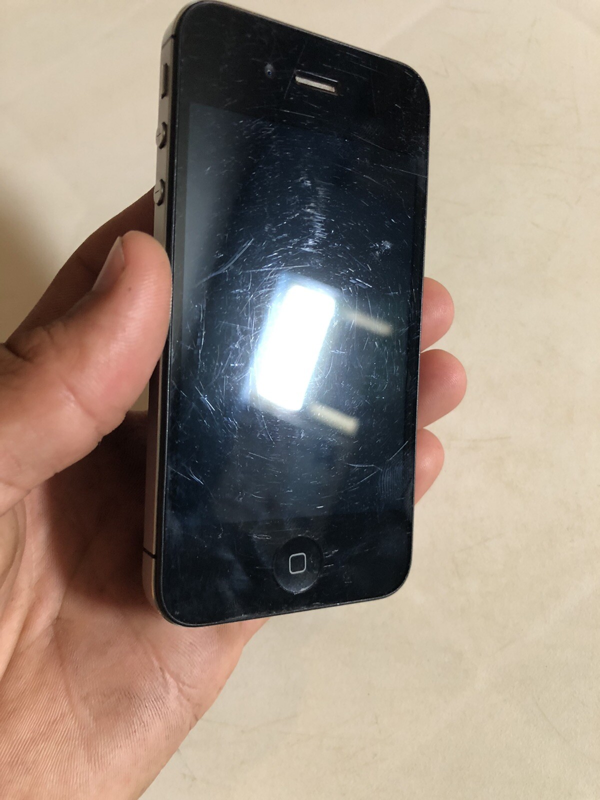Apple iPhone 4s – 8GB – Black (Unlocked) A1387 (CDMA + GSM)