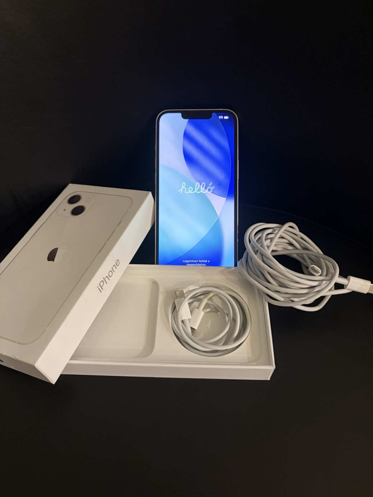 Apple iPhone White Bar Lightning Built-In Front Camera with Box & Accessories