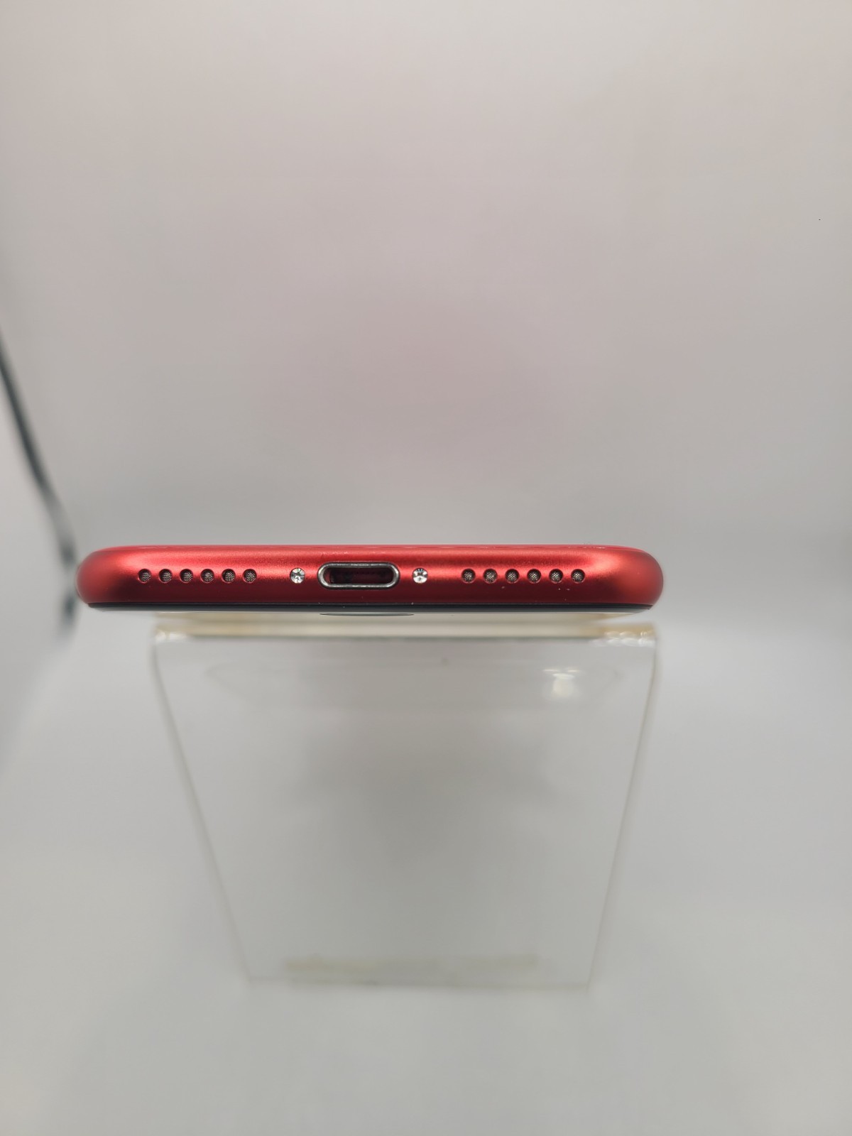 Apple iPhone SE 2020 *A2275* UNLOCKED Any Carrier Red 64GB iOS 26.5