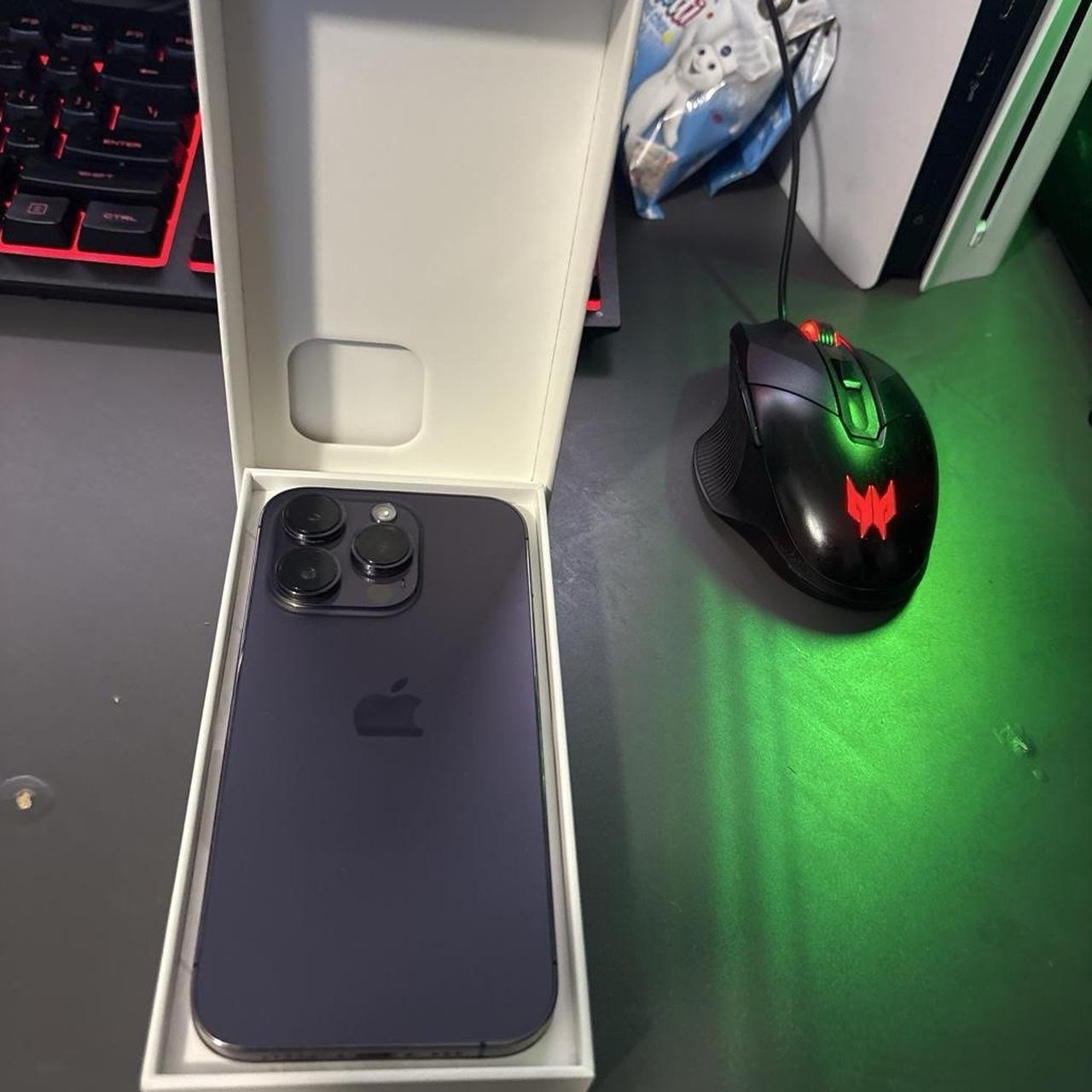 Apple iPhone 14 Pro 128GB Purple iOS Smartphone 48MP Camera (Used)