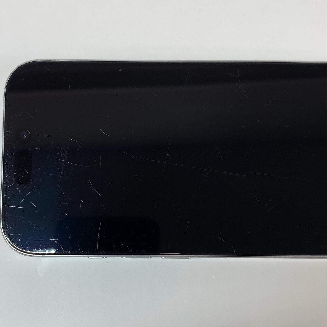 Unlocked Apple iPhone 16 Pro 1TB 26.5 White MYMR3LL/A