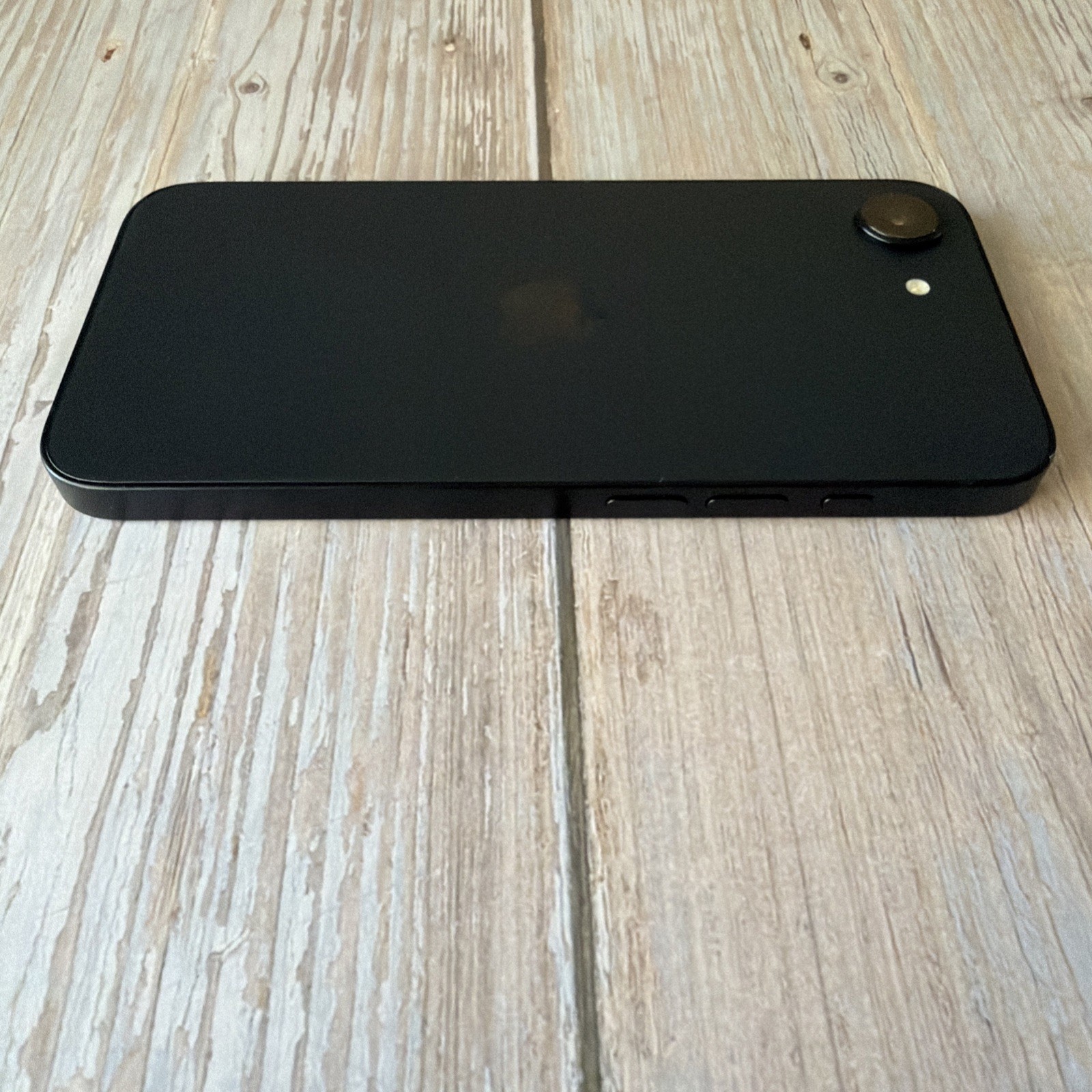 iPhone 16e 128gb ATT, Cricket Only