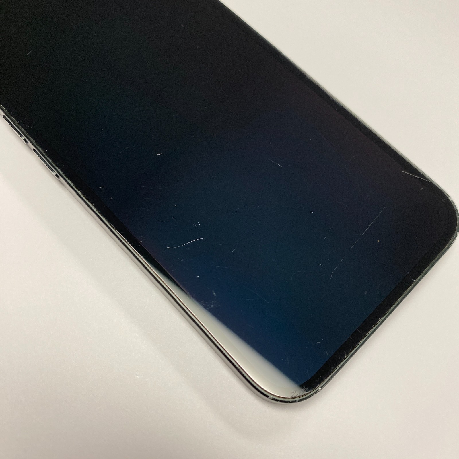 Apple iPhone 16e – 128GB – Black (T-Mobile ONLY) – Fair Condition