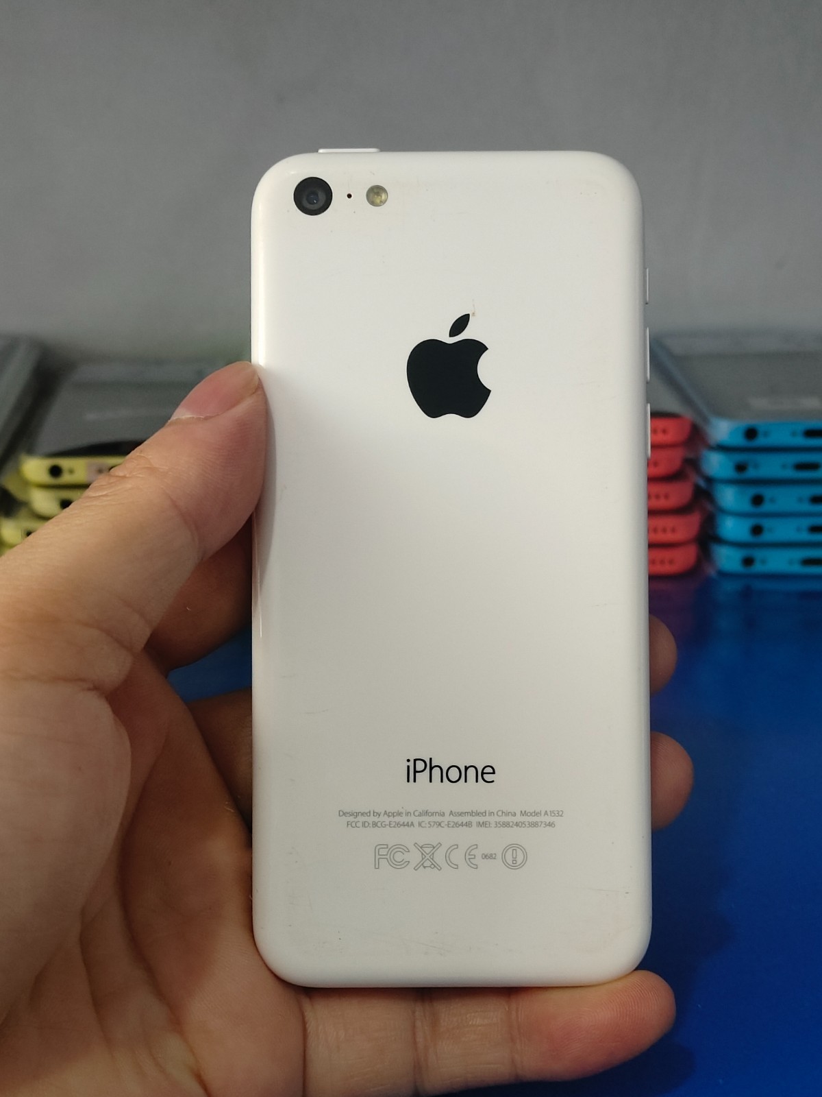 GOOD WORKING Apple iPhone 5c 8/16/32GB Factory UNlocked All Color