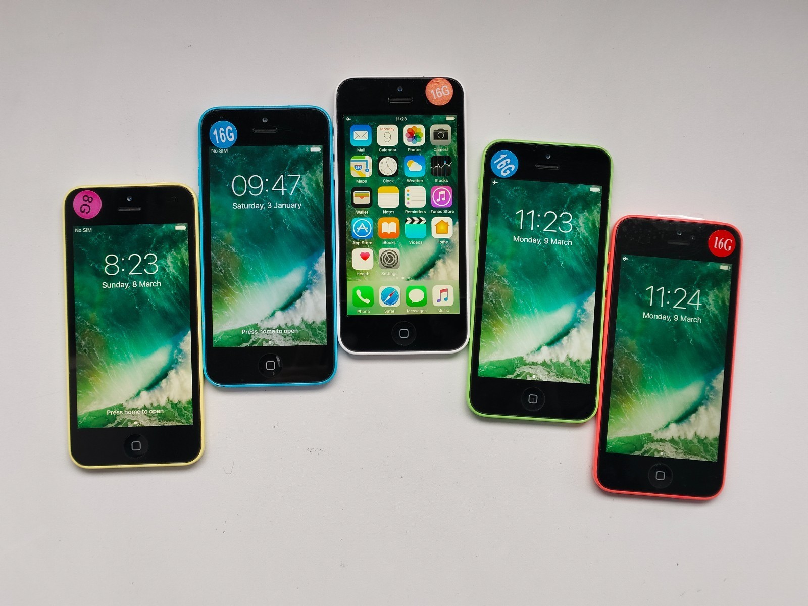 Apple iPhone 5C / 8-16-32GB Factory UNlocked(any Carrier)Working well