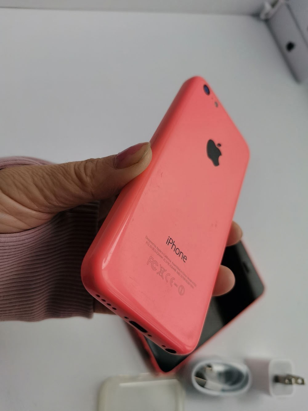 Unlocked Apple iPhone 5c -16GB White / Bule /Pink / Green 4 colors Optional