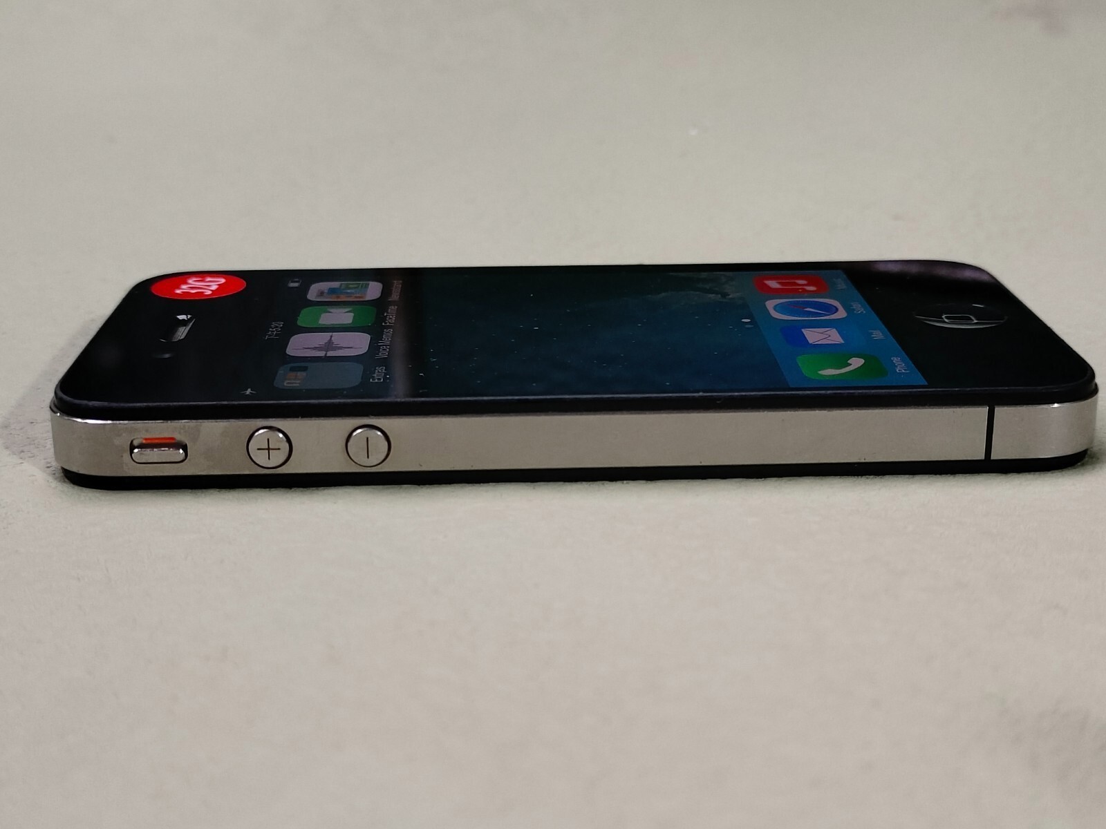 Good Working Apple iPhone 4/4s White/Black 8/16/32GB UNLOCKED classic SALE US