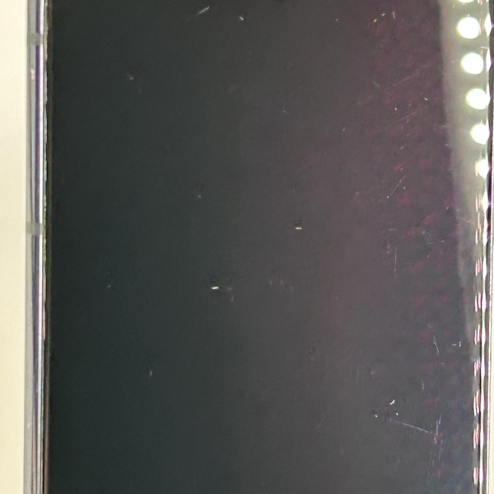 Samsung Galaxy S21 5G Phantom Gray 128GB Unlocked – Missing SIM Tray/LCD Burn-In