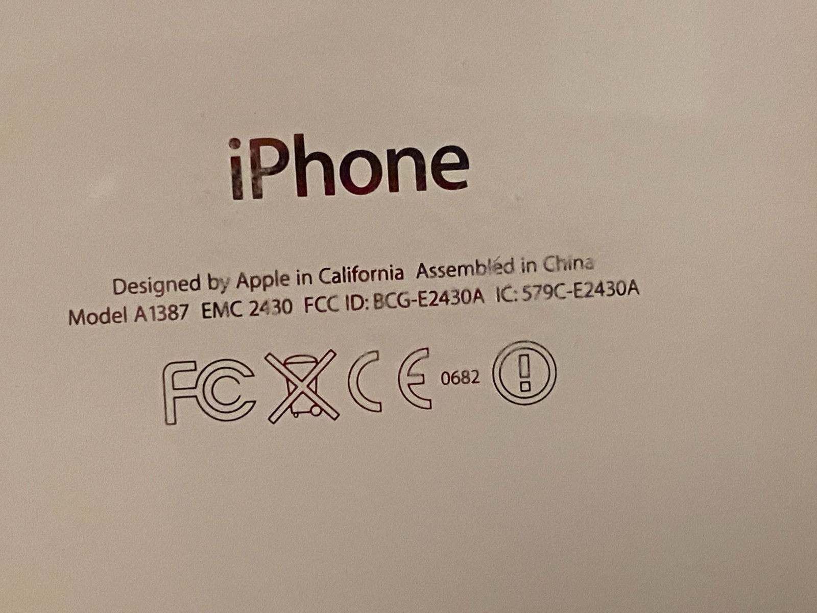 2 x iPhone Model A1387 w/ charging cables; Unlocked, READ DESCRIPTION