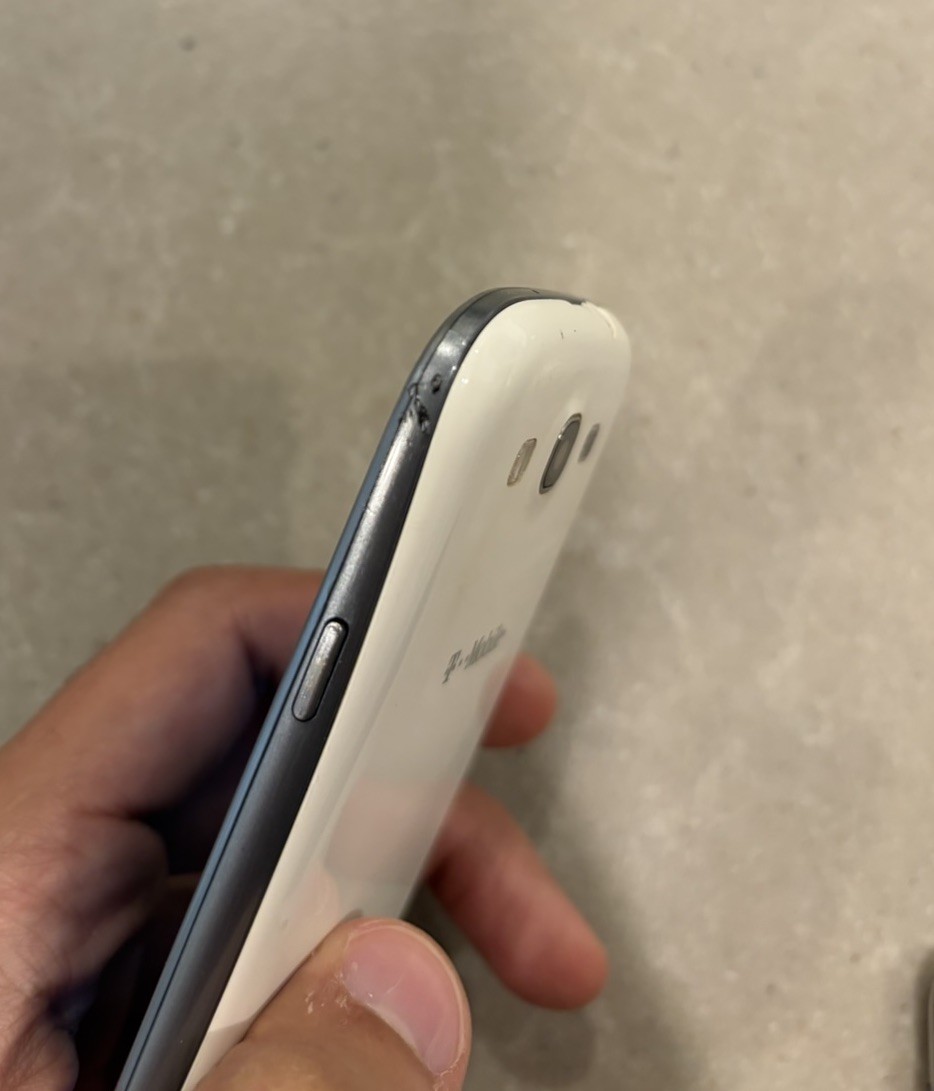 Samsung Galaxy S III (S3) 16GB – White (T-Mobile) Smartphone