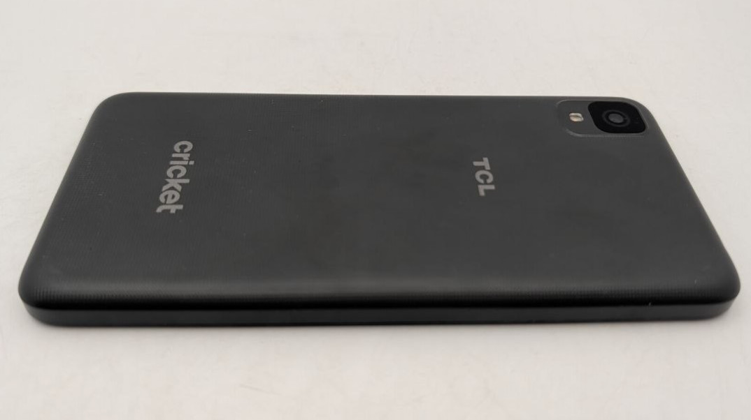 TCL 30 Z 4188C Android Smartphone Cricket Locked 6.1″ 32GB 8MP Camera 3G Black