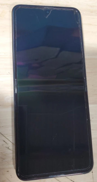 Motorola Moto Razr 5G 2025 | 256GB, 8GB | 6.9″ Foldable AMOLED, 50MP 4K Camera,