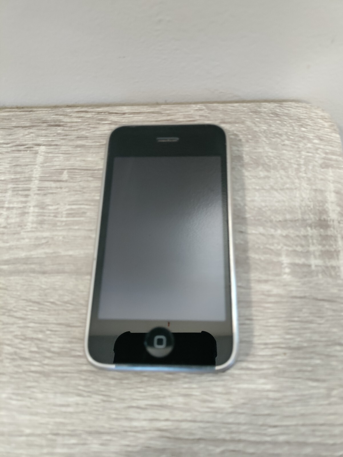 Clean Apple iPhone 3GS – 16 GB – Black (Untested) Not Working Or For Parts