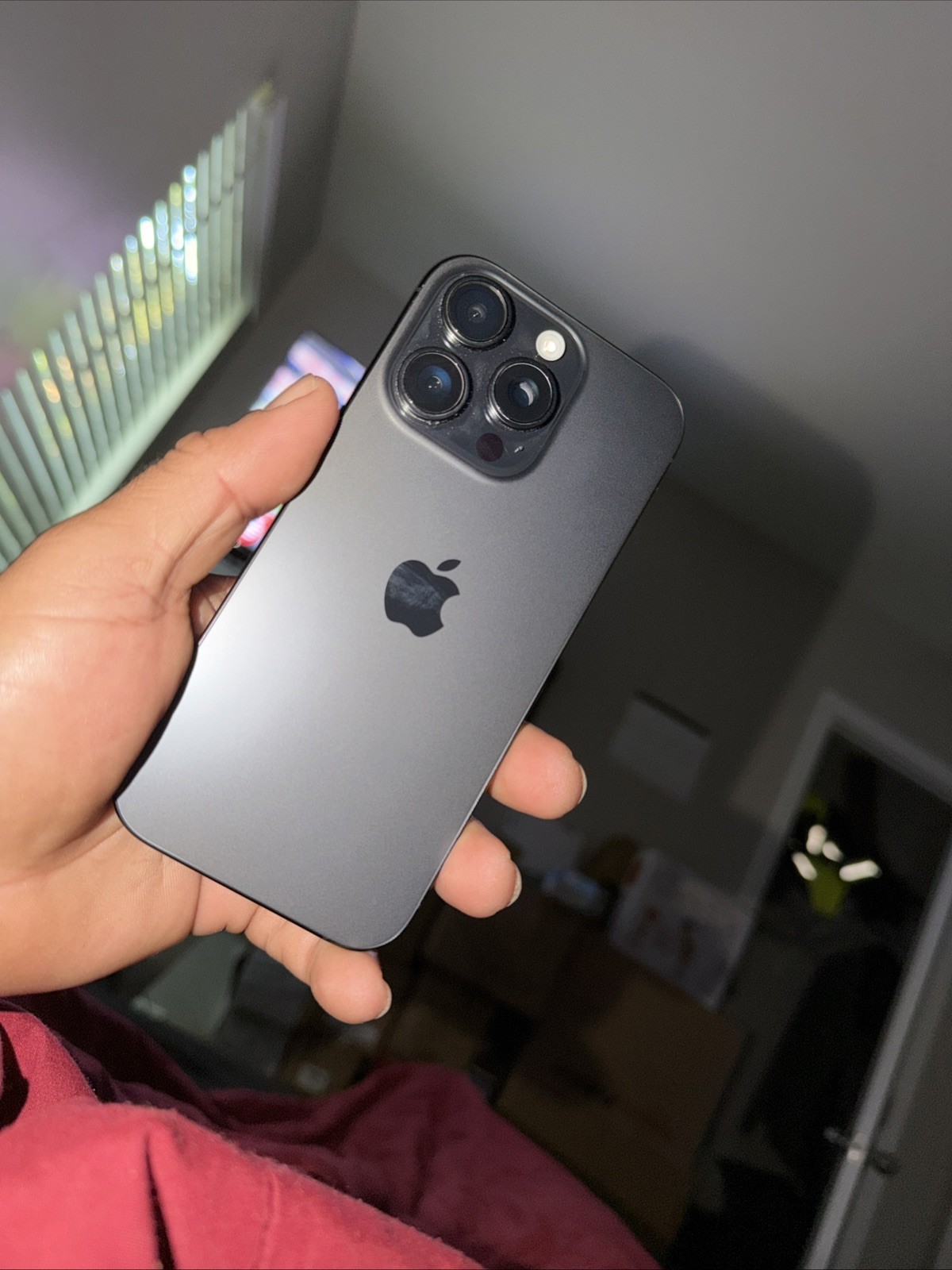 Apple iPhone 16 Pro 512GB Black iOS Smartphone 48MP Camera Slate Style