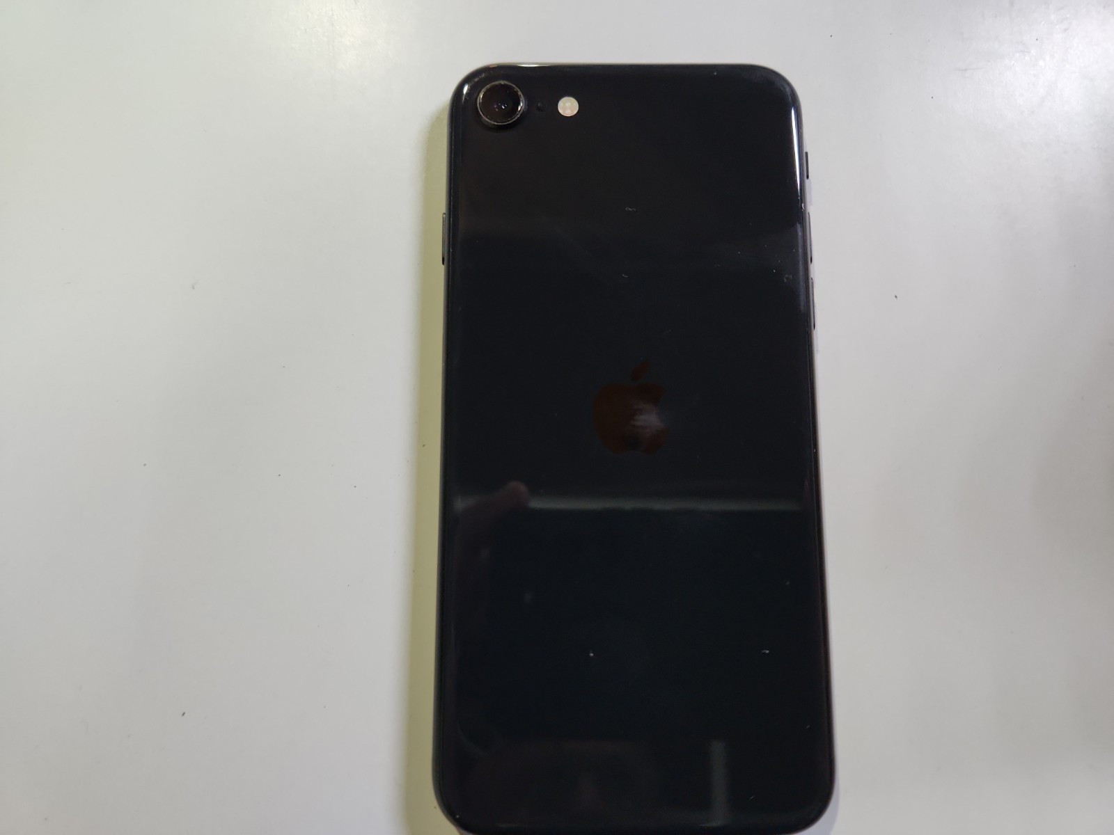 Apple iPhone SE 2nd Gen A2275 64GB Unlocked Clean IMEI BH=83% *RARE* iOS 13.7