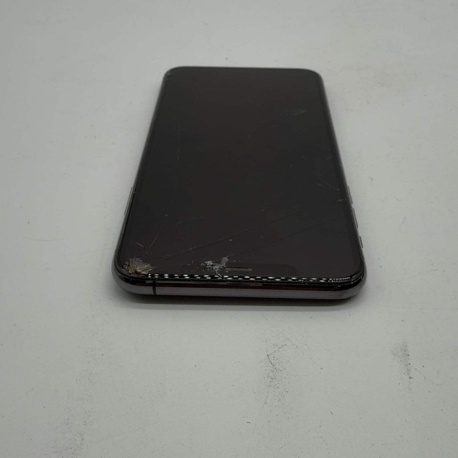 Broken Unlocked Apple iPhone 11 Pro Max 256GB 26.5 MWGK2LL/A Read Description