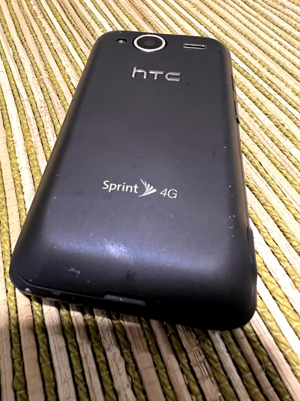 HTC Evo Shift 4G Droid PG06100 Sprint Android Phone WiFi qwerty Google
