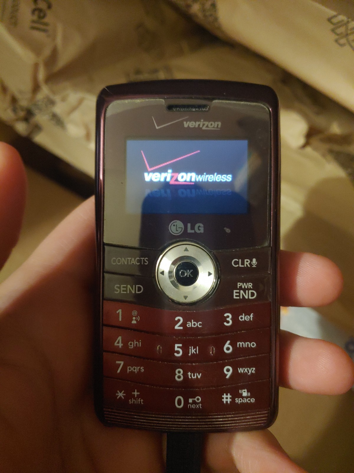 LG enV3 LG-VX9200 Verizon Wireless Maroon Flip Cell Phone w/ Chargers & Box