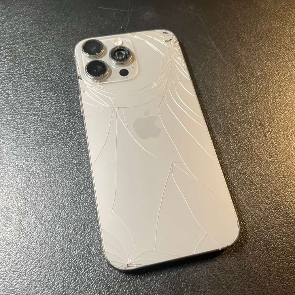 Apple iPhone 16 Pro Max – 256 GB – Natural Titanium (Unlocked) – PARTS ONLY/READ